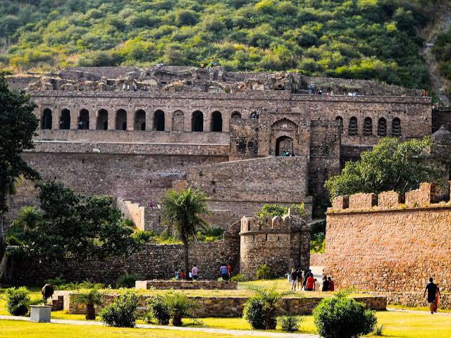 BHANGARH FORT (RAJASTHAN), viaggi in india, viaggio in india, tour operatore locale per india, tour operatore locale in india, agenzia di viaggi in india, viaggi in india su misura,