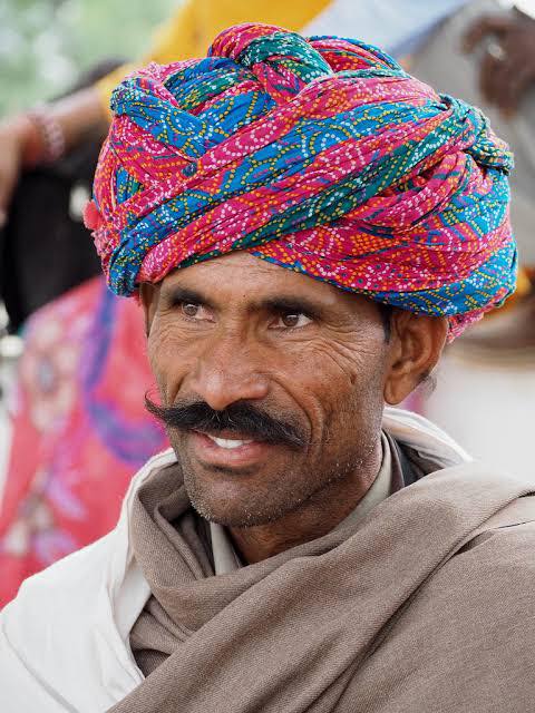 IL TURBANTE DEL RAJASTHAN